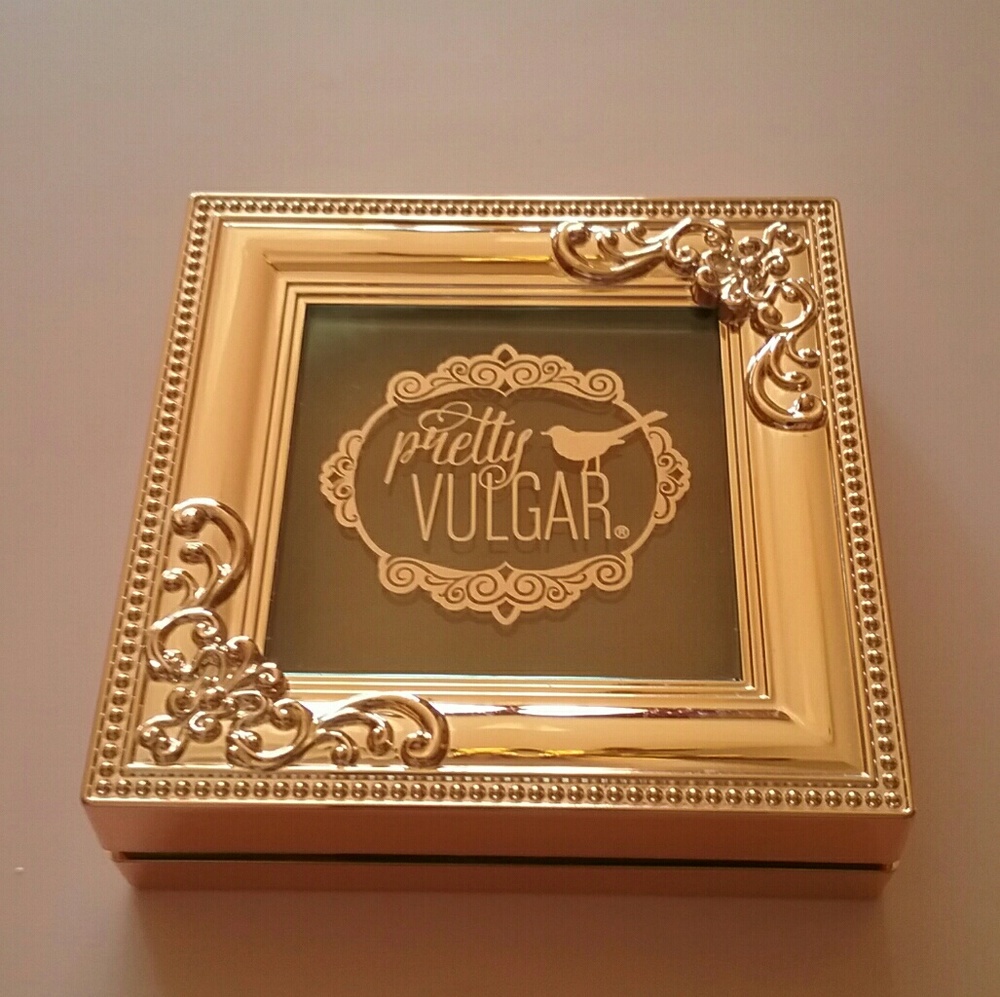 Pretty Vulgar Bronzer